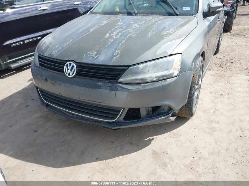 2014 VOLKSWAGEN JETTA SEDAN SE W/CONNECTIVITY 3VWD07AJ4EM247167
