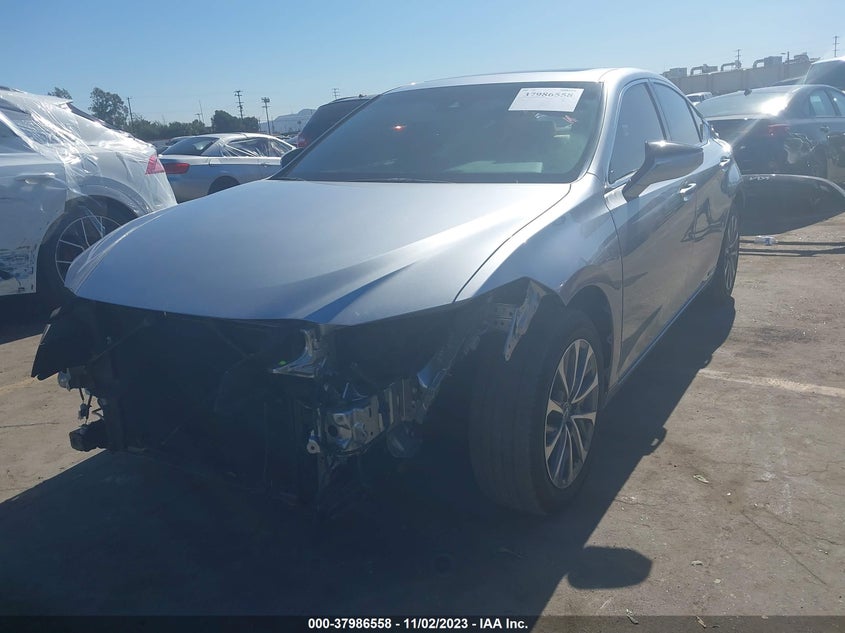 VIN 58ACA1C18NU024054 2022 LEXUS ES 300H