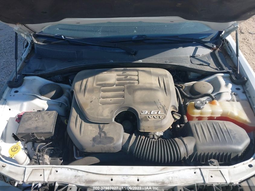 2013 CHRYSLER 300 - 2C3CCAAG4DH574743