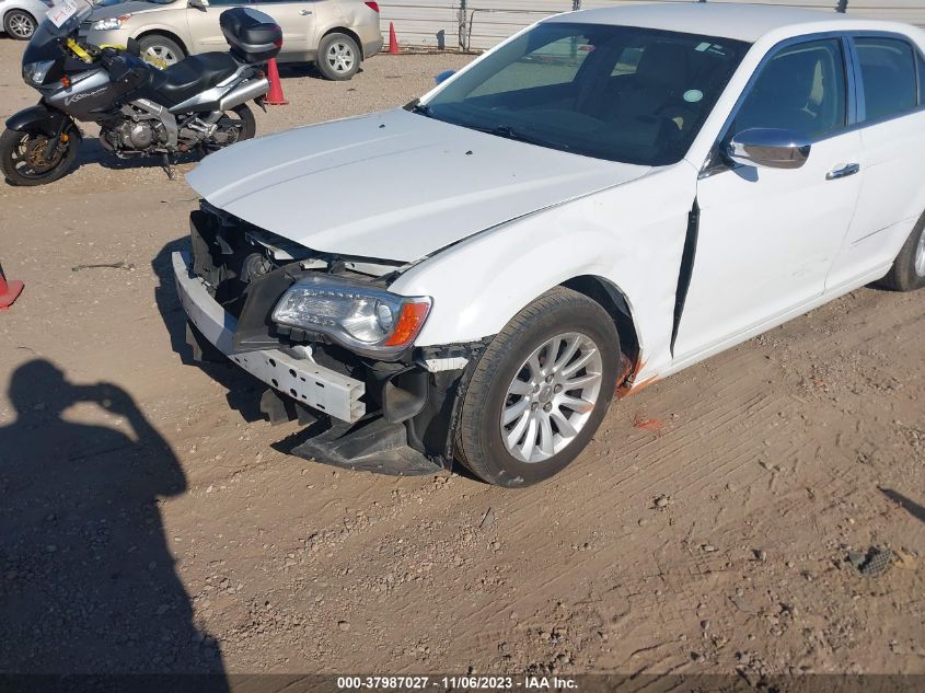 2013 CHRYSLER 300 - 2C3CCAAG4DH574743