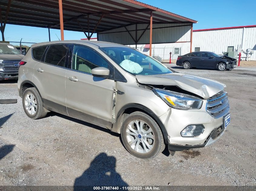 2017 FORD ESCAPE SE - 1FMCU0GD2HUE85784