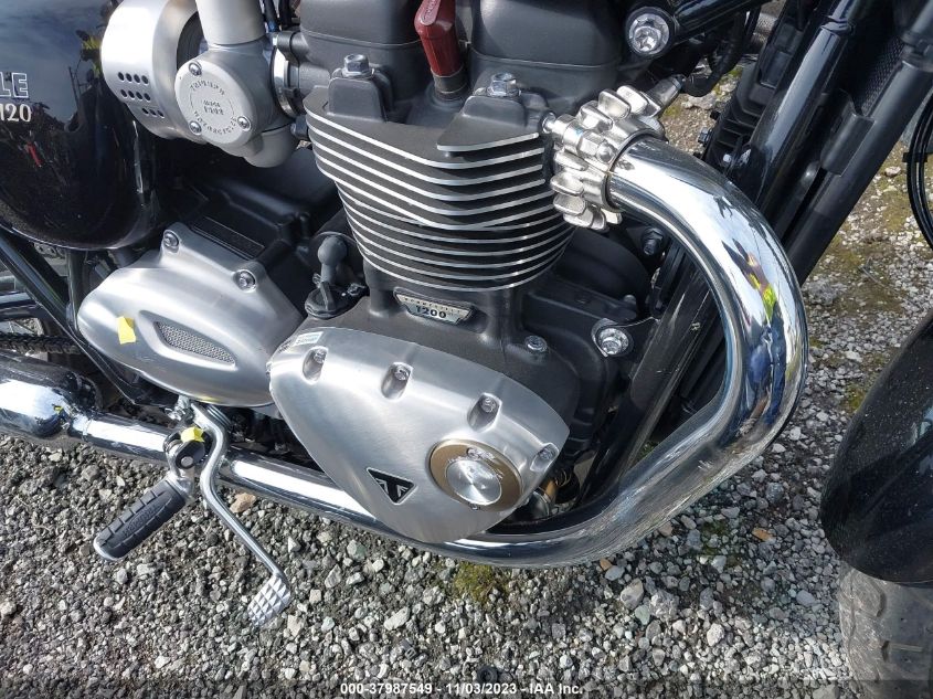 2022 TRIUMPH MOTORCYCLE BONNEVILLE T120/BLACK SMTD40HLXNTAV8874