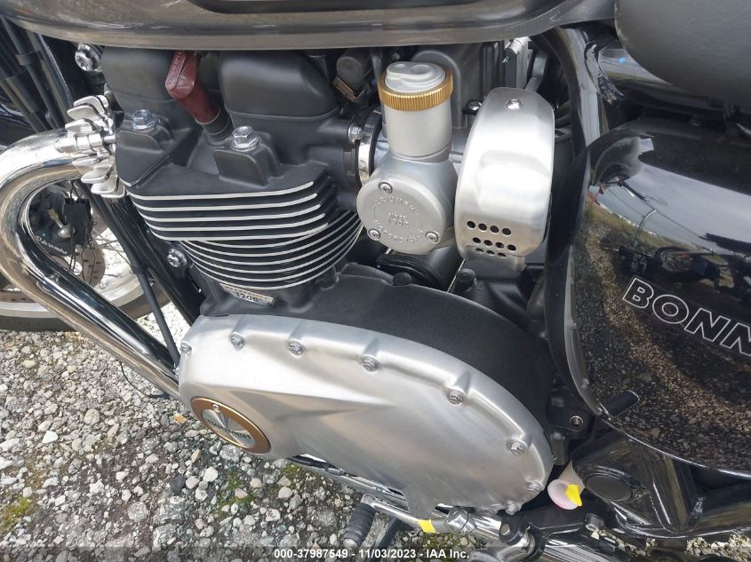 2022 TRIUMPH MOTORCYCLE BONNEVILLE T120/BLACK SMTD40HLXNTAV8874