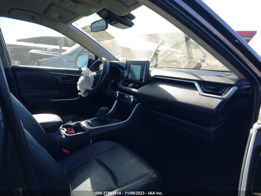 2019 TOYOTA RAV4 HYBRID LE - 2T3LWRFV6KW028368