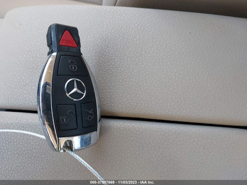 2014 MERCEDES-BENZ C 250 SPORT/LUXURY - WDDGF4HB3ER311909