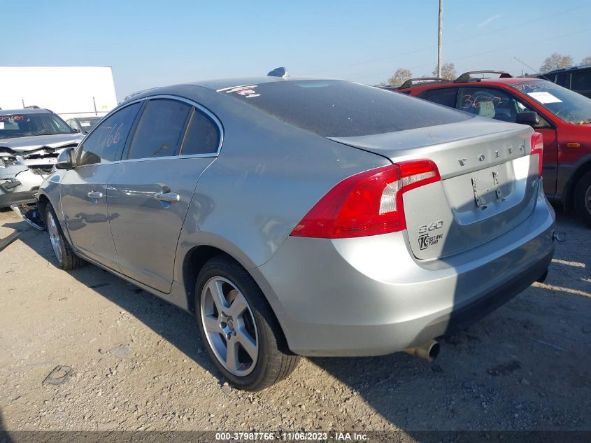 2013 VOLVO S60 T5/T5 PLATINUM - YV1612FH4D2177039