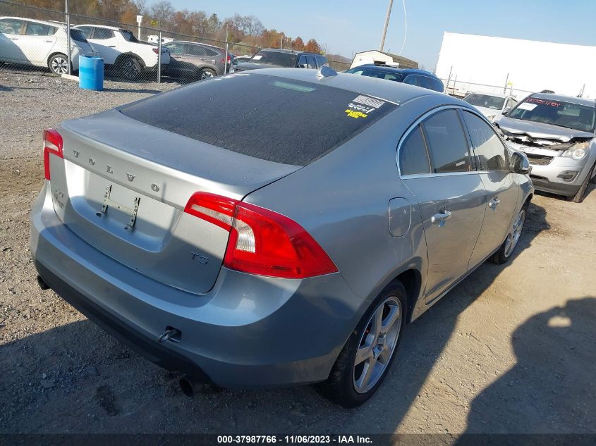 2013 VOLVO S60 T5/T5 PLATINUM - YV1612FH4D2177039