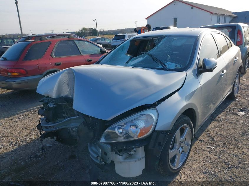 2013 VOLVO S60 T5/T5 PLATINUM - YV1612FH4D2177039