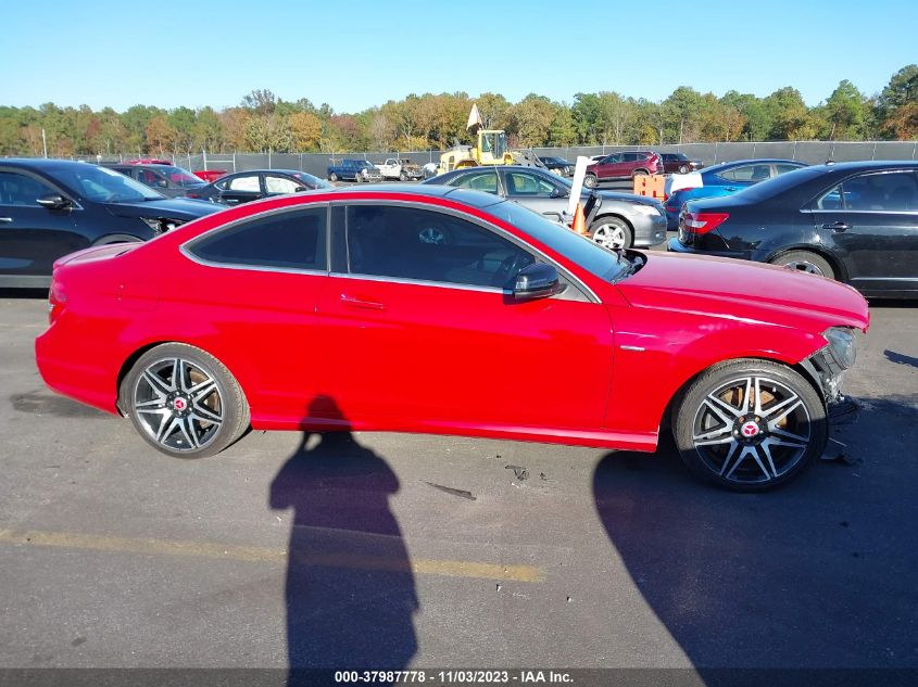 2013 MERCEDES-BENZ C 250 WDDGJ4HBXDG021353