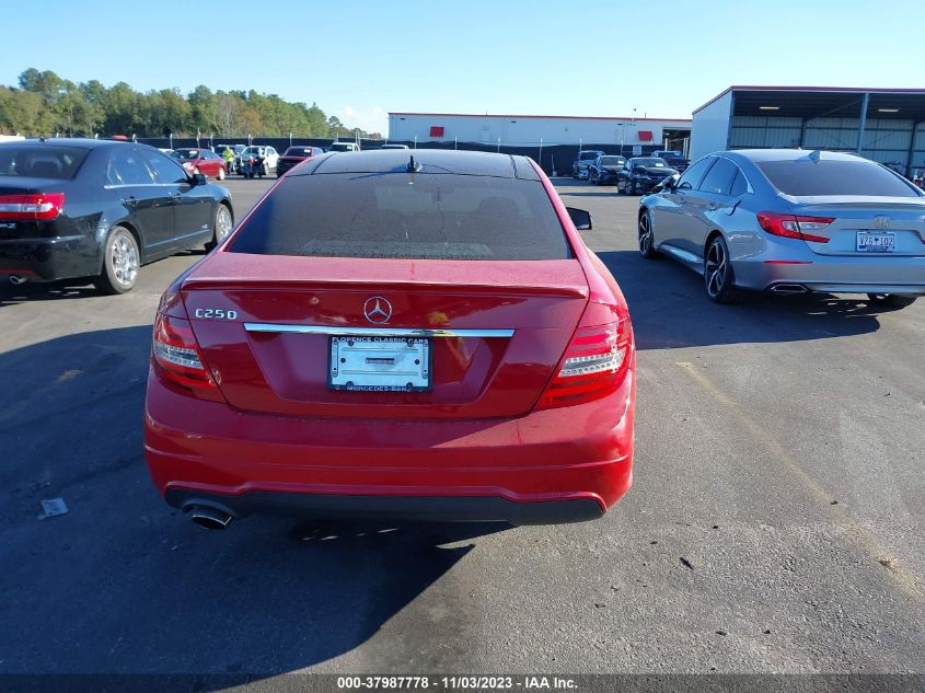 2013 MERCEDES-BENZ C 250 WDDGJ4HBXDG021353