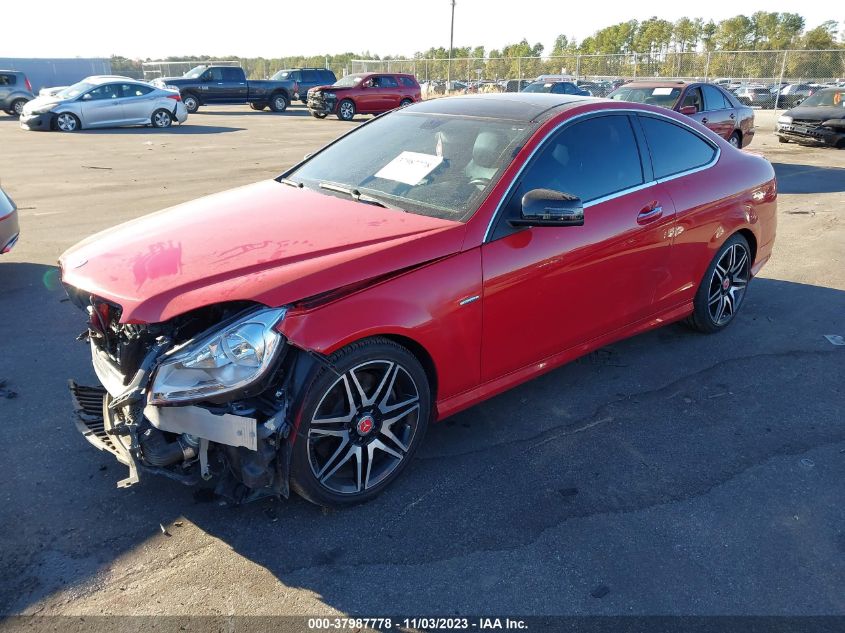 2013 MERCEDES-BENZ C 250 WDDGJ4HBXDG021353