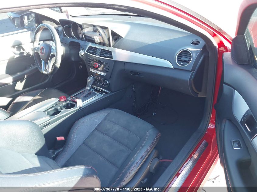 2013 MERCEDES-BENZ C 250 WDDGJ4HBXDG021353