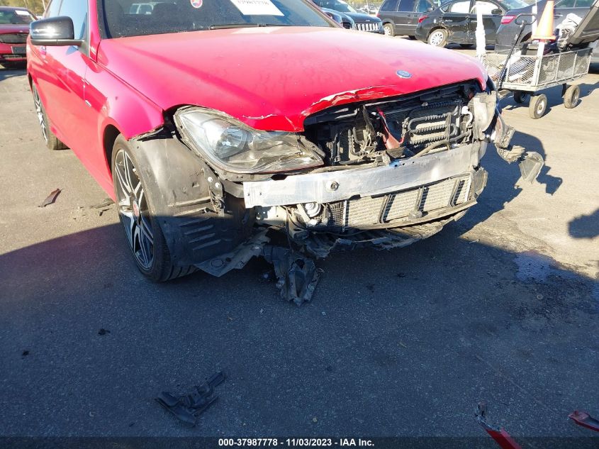 2013 MERCEDES-BENZ C 250 WDDGJ4HBXDG021353