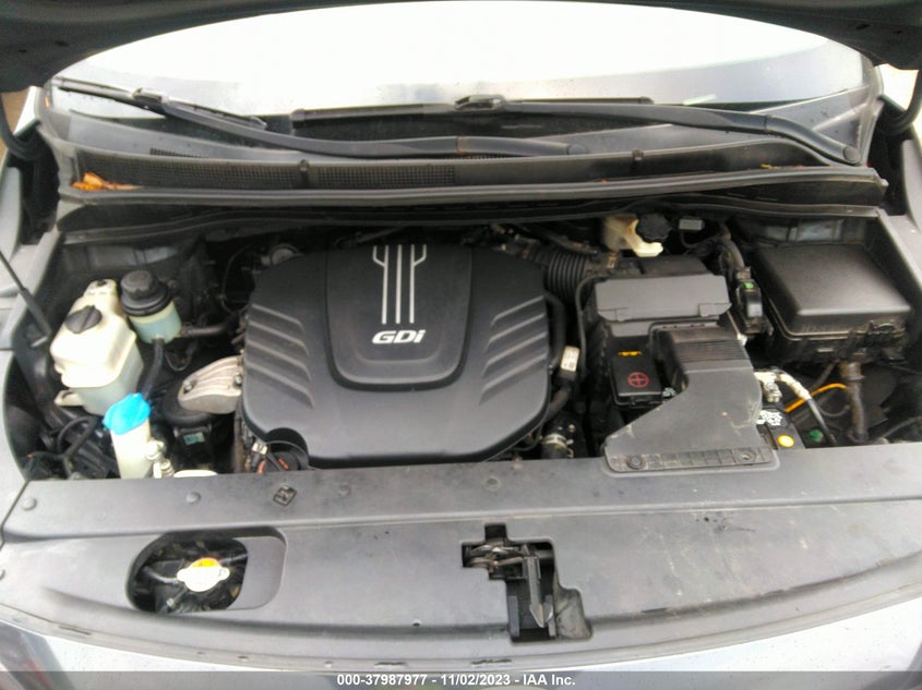 VIN KNDMB5C17H6242340 2017 KIA SEDONA LX