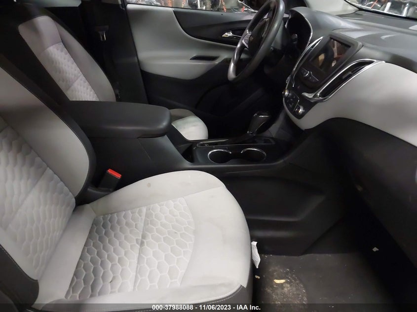 VIN 2GNAXUEV2K6204439 2019 CHEVROLET EQUINOX LT