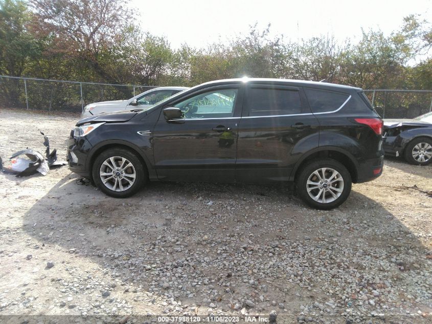 2019 FORD ESCAPE SE - 1FMCU9GD2KUA45284