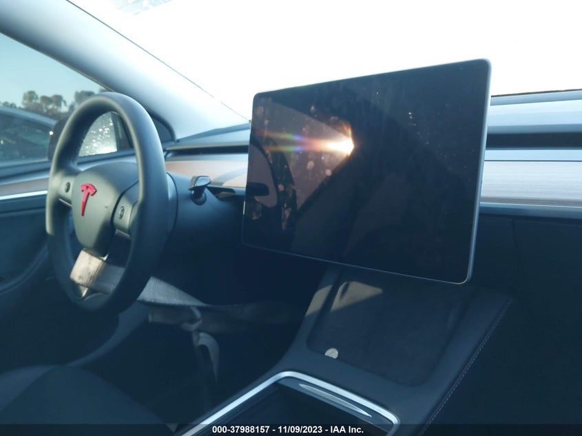 VIN 7SAYGDEF4PF809308 2023 TESLA MODEL Y