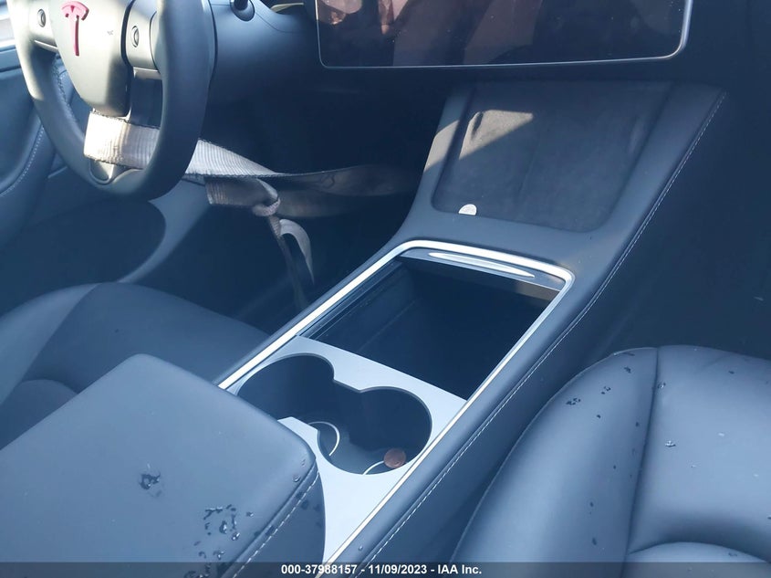 VIN 7SAYGDEF4PF809308 2023 TESLA MODEL Y