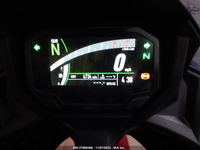 VIN ML5EXEM10MDA38034 2021 KAWASAKI EX650 M