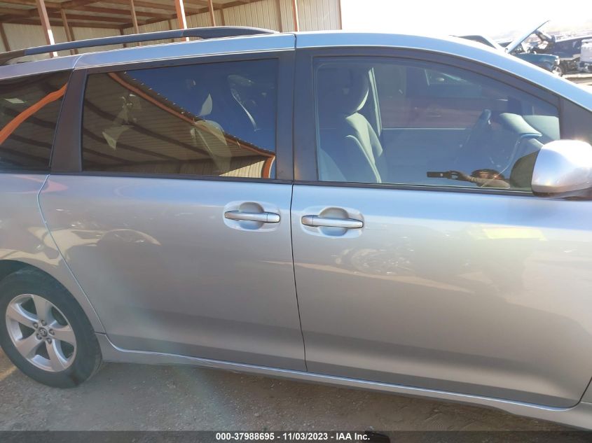 2019 TOYOTA SIENNA LE - 5TDKZ3DC9KS020820