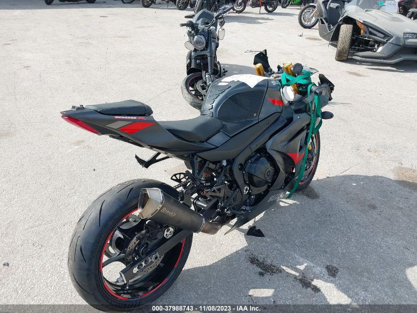 2022 SUZUKI GSX-R1000 R JS1DM11H8N7100307