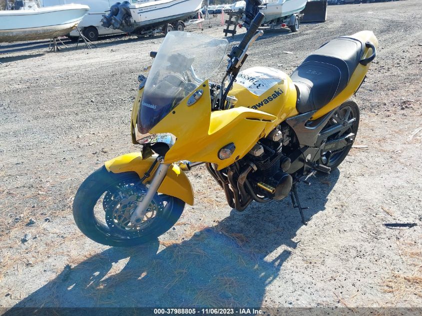 2003 KAWASAKI ZR750 G JKAZRDH153A010226