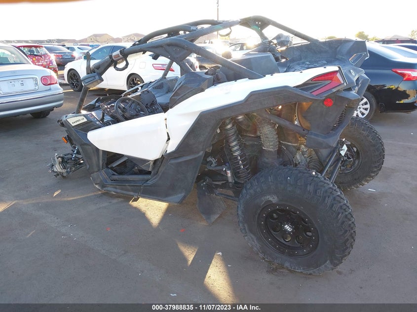 VIN 3JBVGAW20HK000054 2017 CAN-AM MAVERICK X3 TURBO R