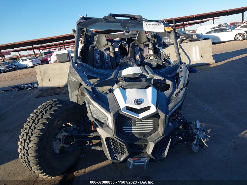 VIN 3JBVGAW20HK000054 2017 CAN-AM MAVERICK X3 TURBO R