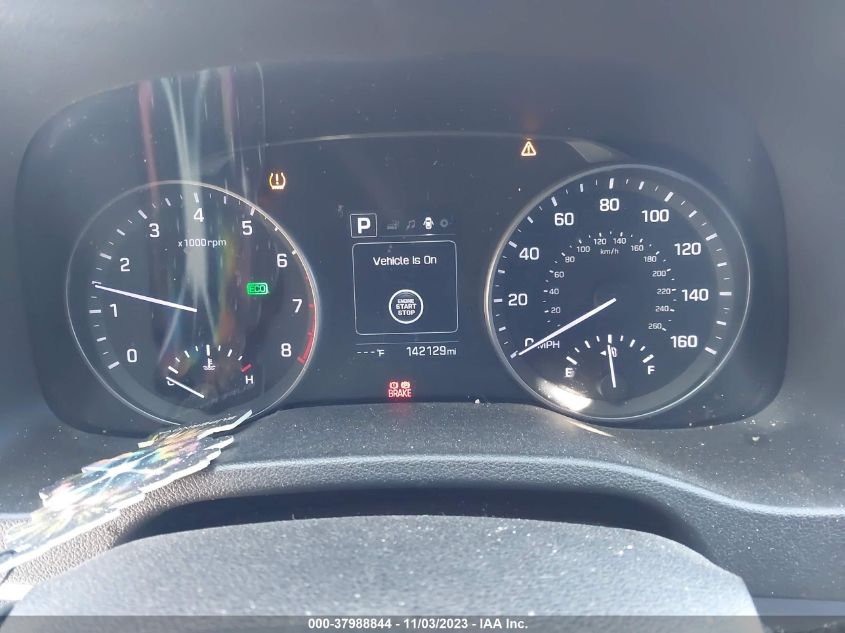 2017 HYUNDAI ELANTRA SE/VALUE/LIMITED - 5NPD84LF0HH167989