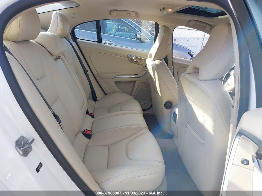 2014 VOLVO S60 T5/T5 PLATINUM - YV1612FH1E2286592