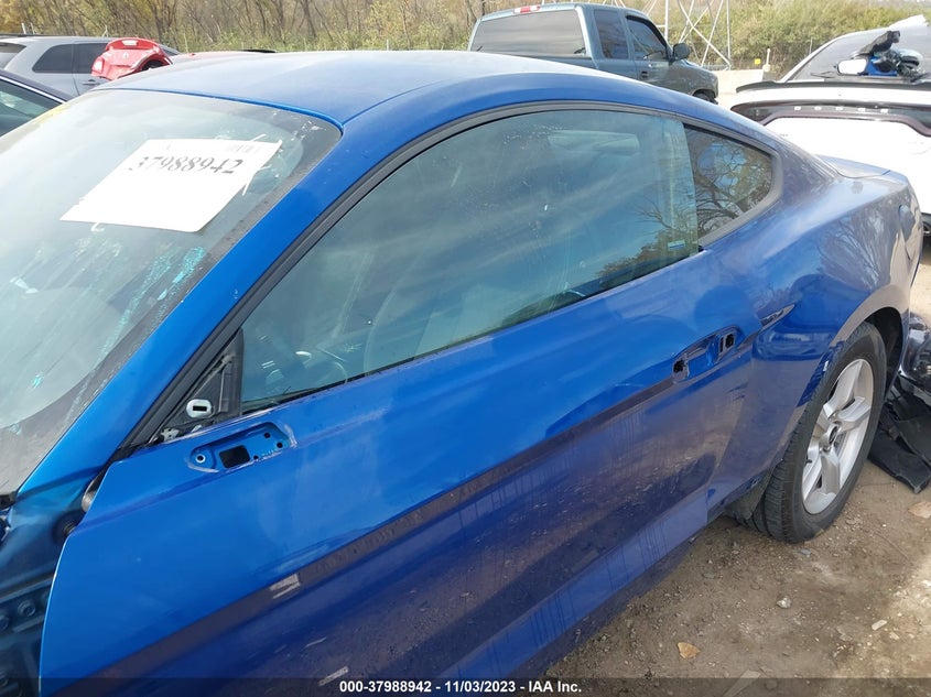 VIN 1FA6P8TH0J5159259 2018 FORD MUSTANG ECOBOOST