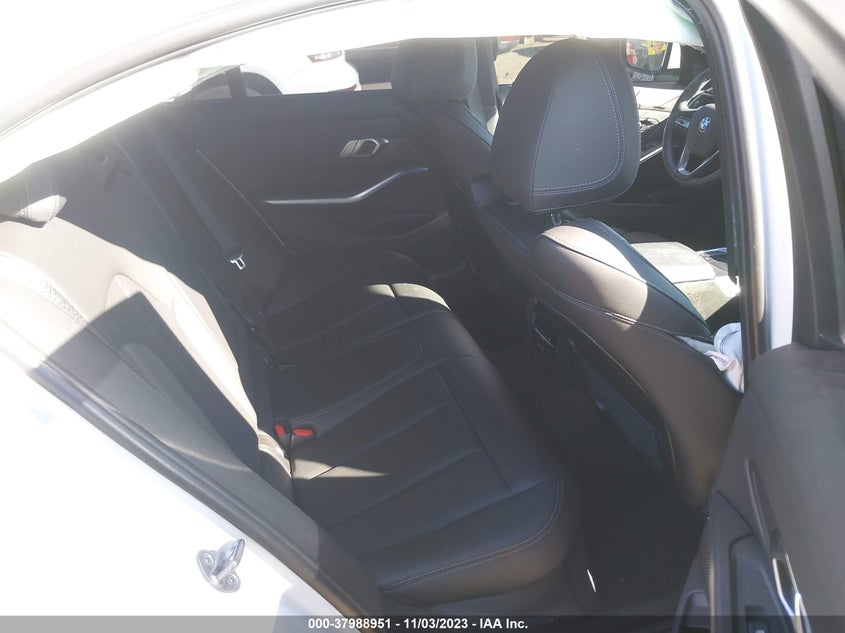 VIN 3MW69FF07P8C99364 2023 BMW 3 SERIES 330I
