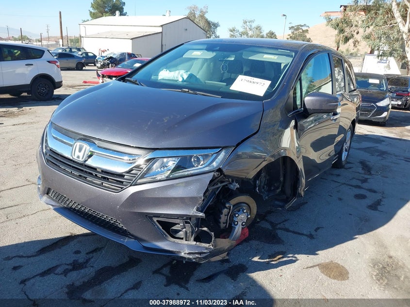 VIN 5FNRL6H7XJB077495 2018 HONDA ODYSSEY EXL