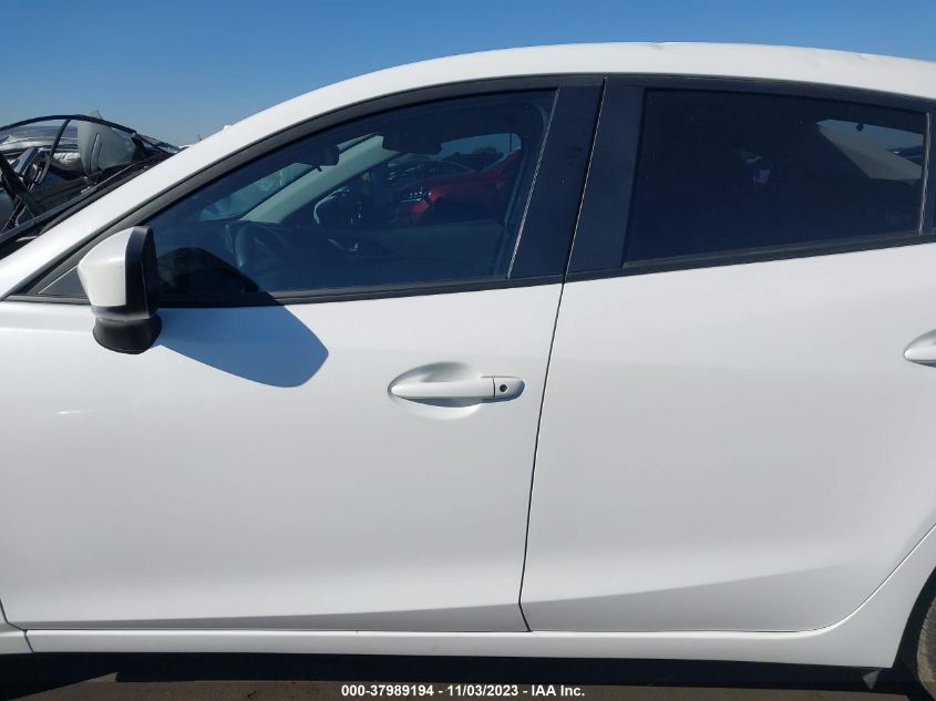 2016 MAZDA MAZDA3 I SPORT - JM1BM1T72G1279435