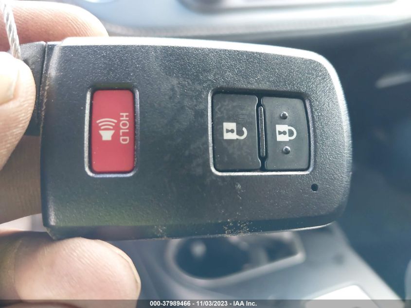 2018 TOYOTA RAV4 ADVENTURE/XLE - JTMRFREV4JJ256734