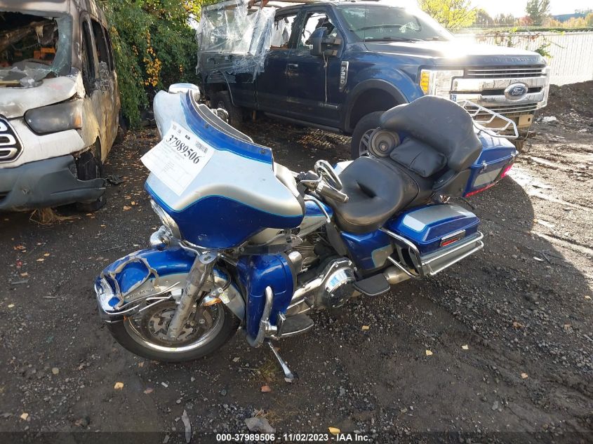 2010 HARLEY-DAVIDSON FLHTCU - 1HD1FC41XAB609754