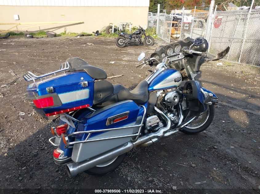 2010 HARLEY-DAVIDSON FLHTCU - 1HD1FC41XAB609754