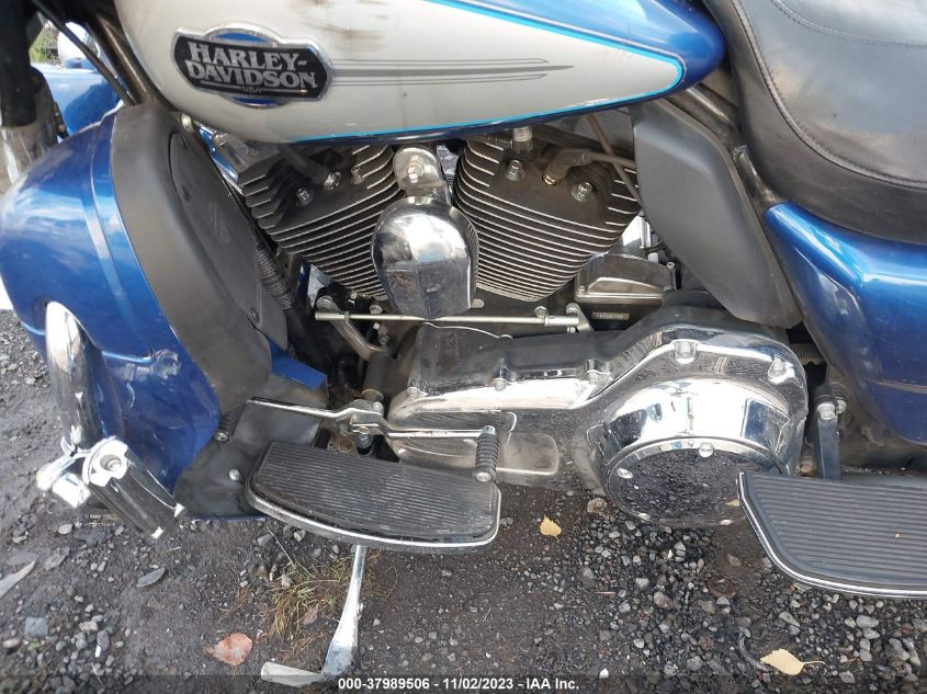 2010 HARLEY-DAVIDSON FLHTCU - 1HD1FC41XAB609754