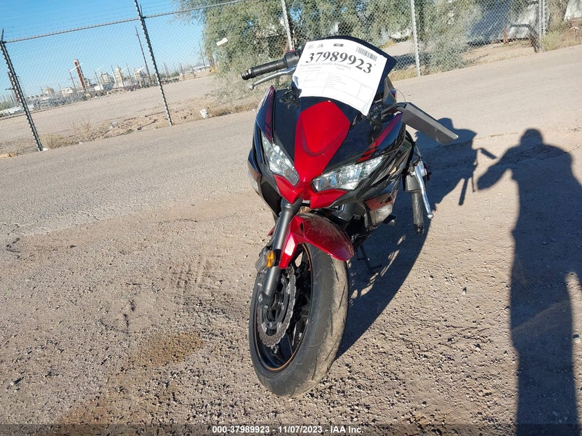 VIN ML5EXER19PDA81008 2023 KAWASAKI EX650 R