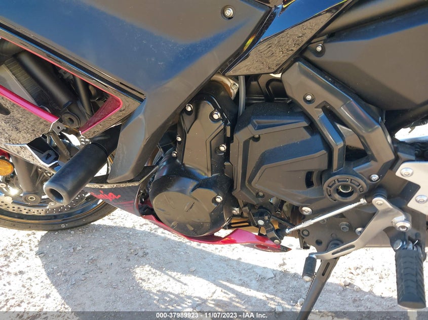 VIN ML5EXER19PDA81008 2023 KAWASAKI EX650 R