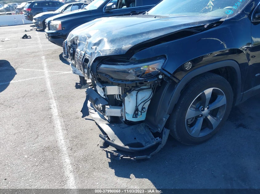 VIN 1C4PJLDB8KD207840 2019 JEEP CHEROKEE LIMITED