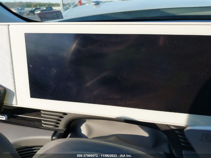 2022 HYUNDAI IONIQ 5 SE - KM8KMDAF6NU055944