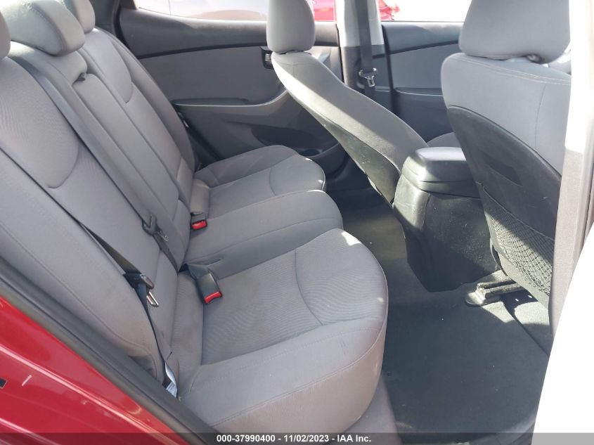 2015 HYUNDAI ELANTRA SE - 5NPDH4AE5FH561298