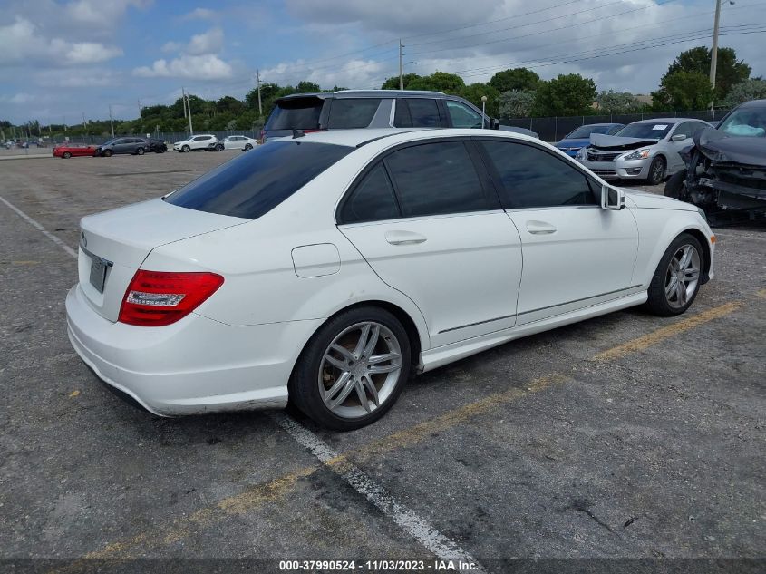 2013 MERCEDES-BENZ C 250 SPORT/LUXURY WDDGF4HB8DA852676