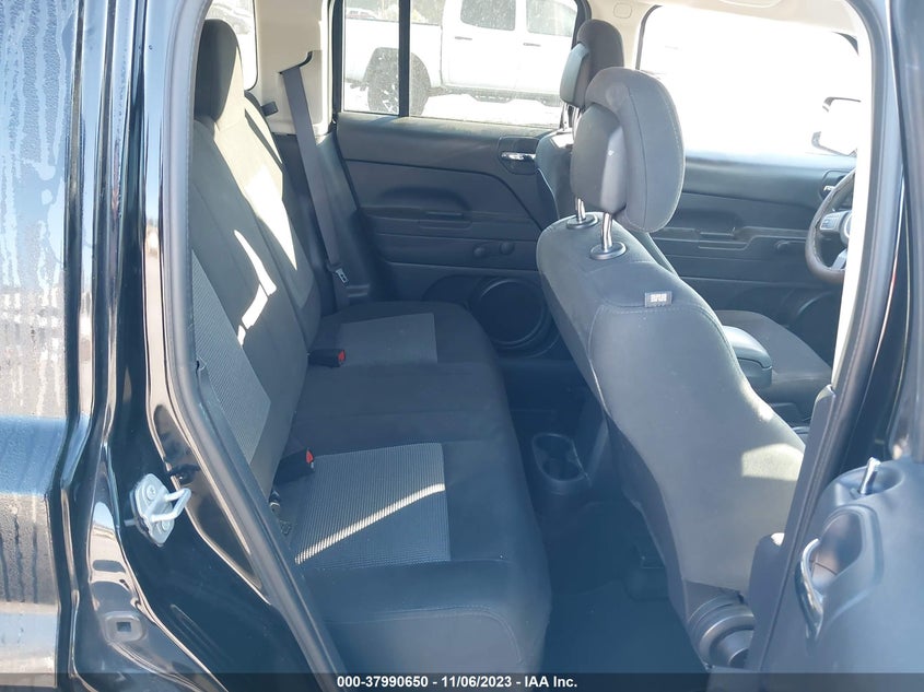 VIN 1C4NJPBA7HD211346 2017 JEEP PATRIOT SPORT FWD