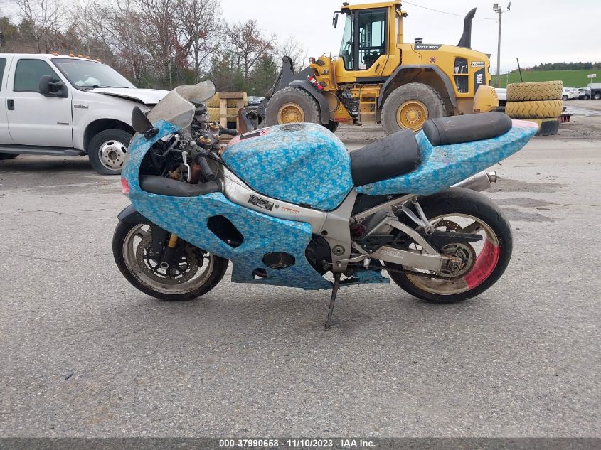 2002 SUZUKI GSX-R1000 - JS1GT74A222105450