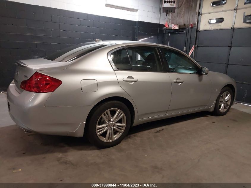 2015 INFINITI Q40 JN1CV6AR5FM520228