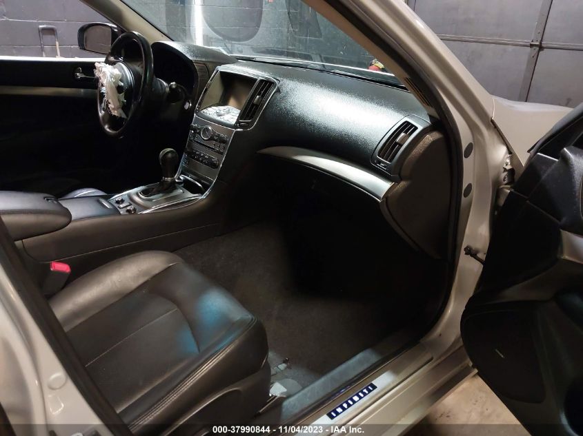 2015 INFINITI Q40 JN1CV6AR5FM520228