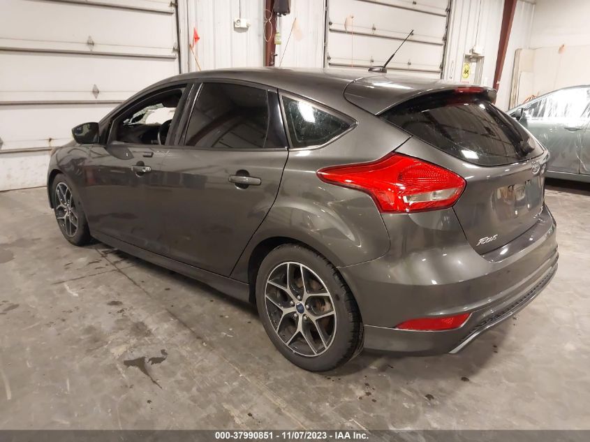 2016 FORD FOCUS SE - 1FADP3K22GL224916