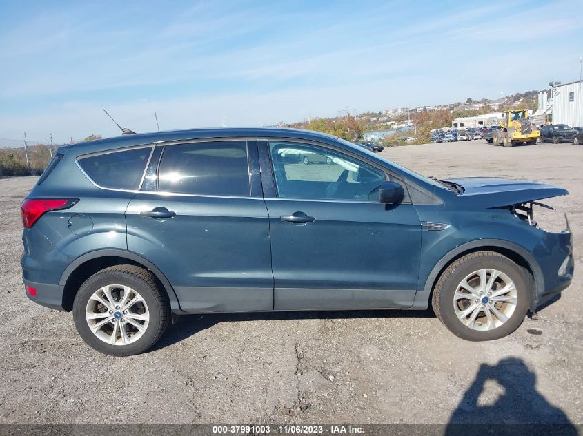2019 FORD ESCAPE SE - 1FMCU0GD9KUA25383